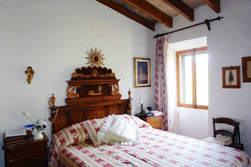 Country houses for Sale in VALLDEMOSSA, MAJORCA, Spain