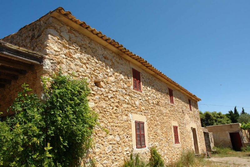 Country houses for Sale in ARTA, MAJORCA, Spain