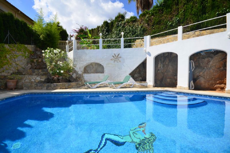 Villas for Sale in Alcanada, ALCUDIA, MAJORCA, Spain