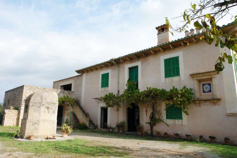 Country houses for Sale in ARTA, MAJORCA, Spain
