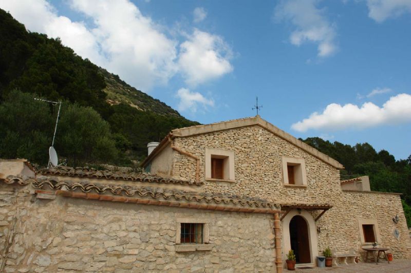 Country houses for Sale in LLUCMAJOR, MAJORCA, Spain