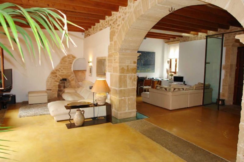 Townhouses for Sale in ALCUDIA, MAJORCA, Spain