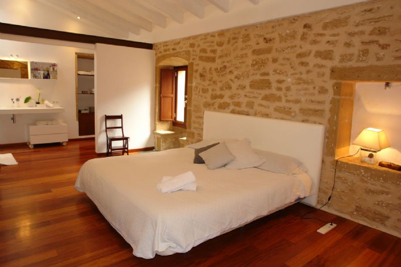 Townhouses for Sale in ALCUDIA, MAJORCA, Spain