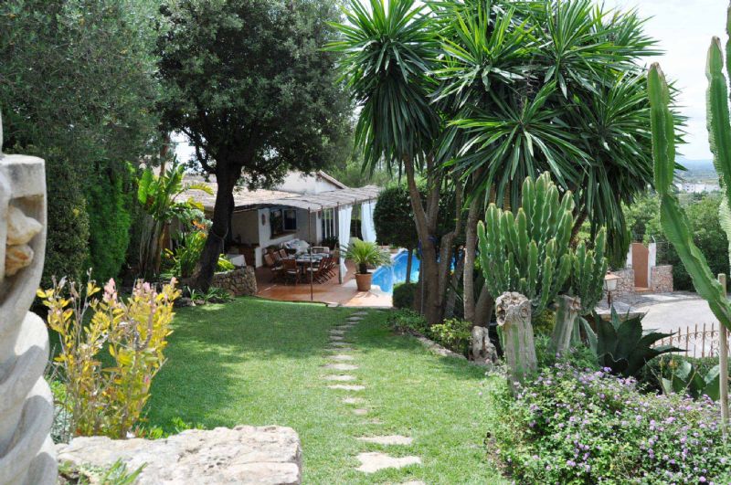 Villas for Sale in INCA, MAJORCA, Spain