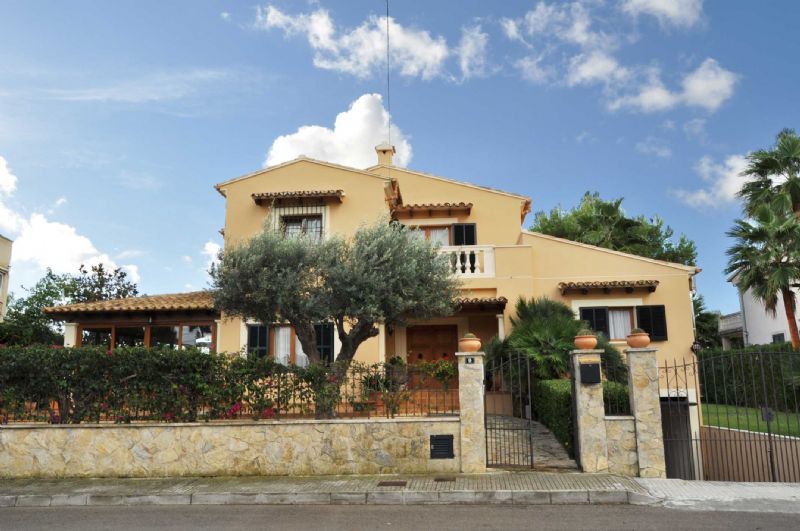 Villas for Sale in Barcar�s, ALCUDIA, MAJORCA, Spain