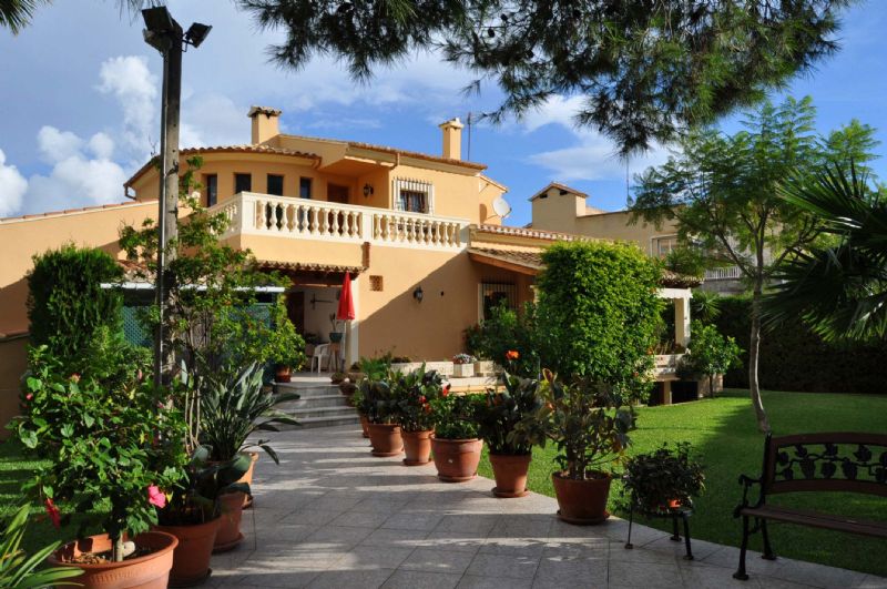 Villas for Sale in Barcar�s, ALCUDIA, MAJORCA, Spain