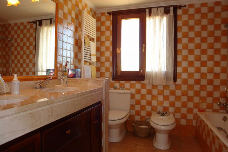 Country houses for Sale in COSTITX, MAJORCA, Spain