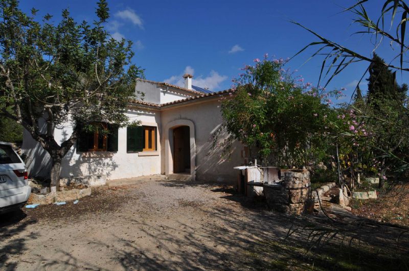 Country houses for Sale in SENCELLES, MAJORCA, Spain