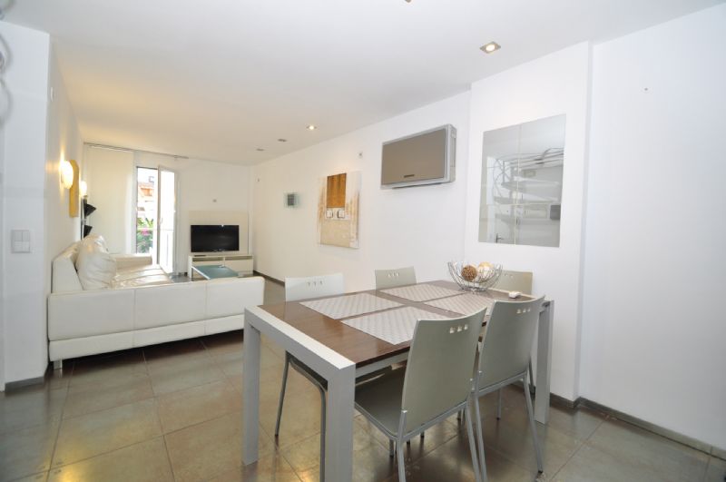 Apartments/Flats for Sale in PUERTO DE ALCUDIA, ALCUDIA, MAJORCA, Spain