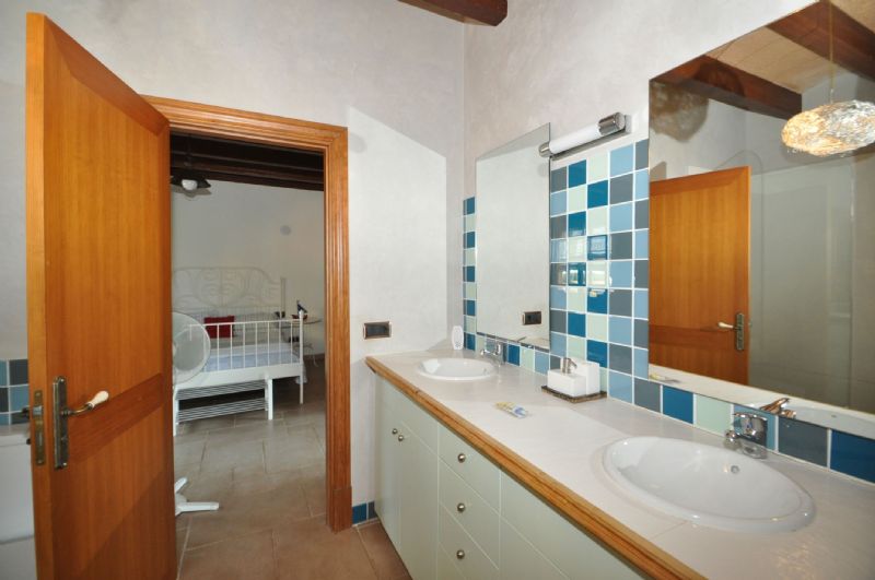 Country houses for Sale in LLUCMAJOR, MAJORCA, Spain