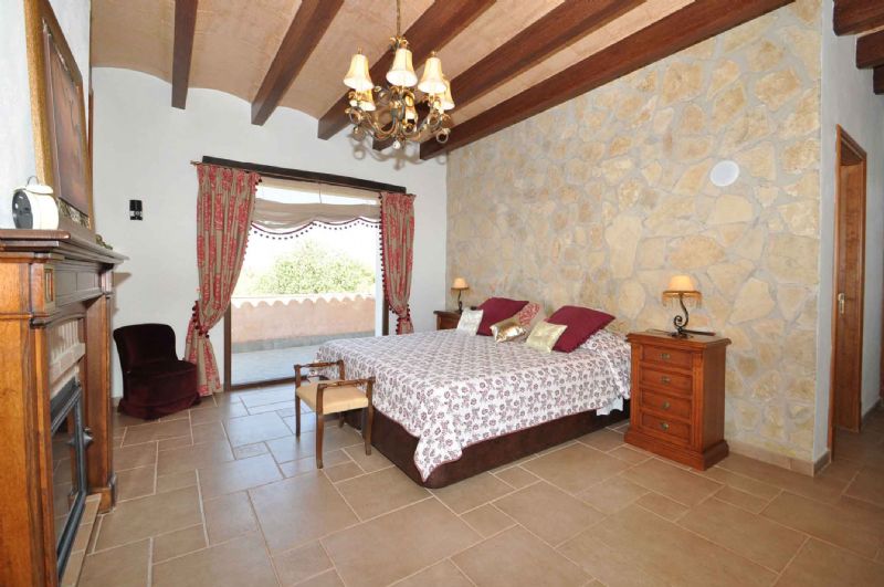 Country houses for Sale in LLUCMAJOR, MAJORCA, Spain