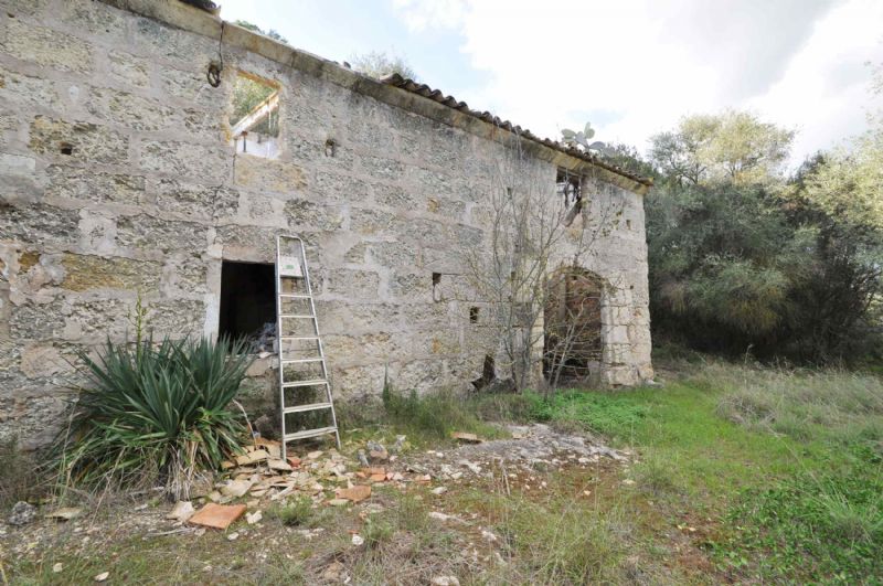 Country houses for Sale in SA POBLA, MAJORCA, Spain