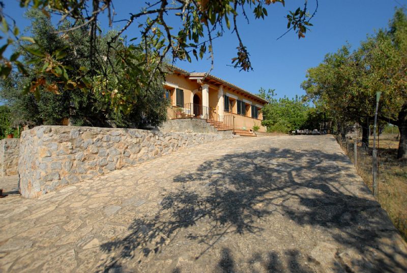 Country houses for Sale in ALCUDIA, MAJORCA, Spain