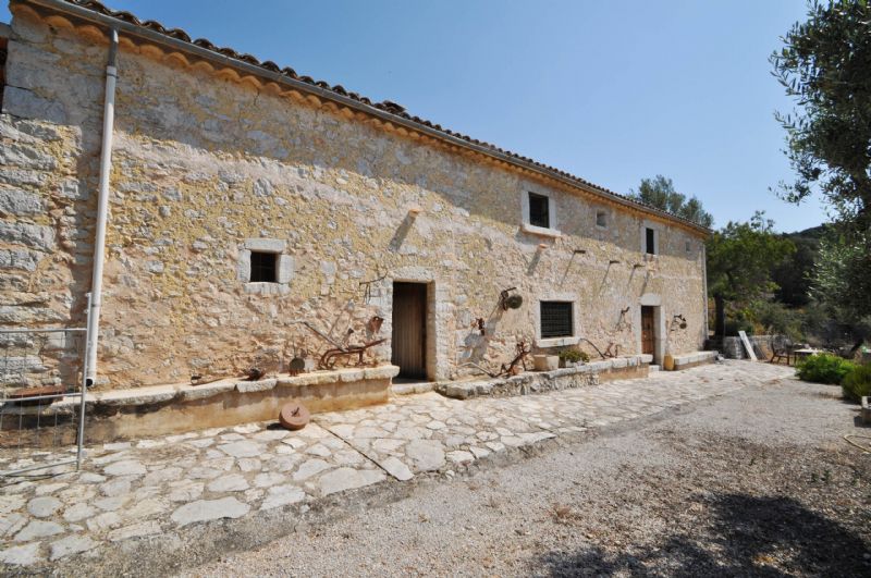 Country houses for Sale in MANCOR DE LA VALL, MAJORCA, Spain