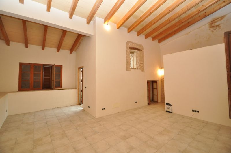 Townhouses for Sale in SA POBLA, MAJORCA, Spain