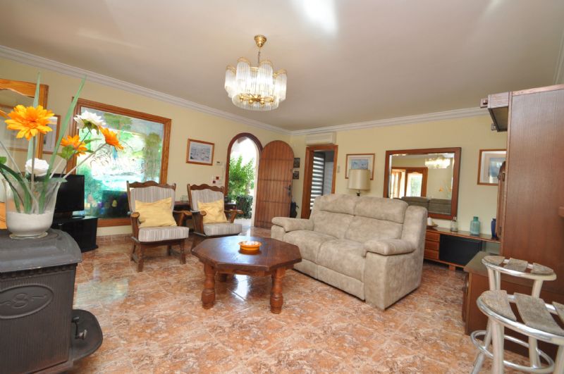 Country houses for Rent in ALCUDIA, MAJORCA, Spain