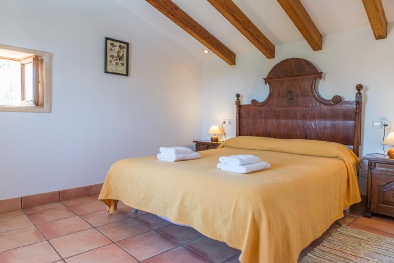 Country houses for Rent in BUGER, MAJORCA, Spain