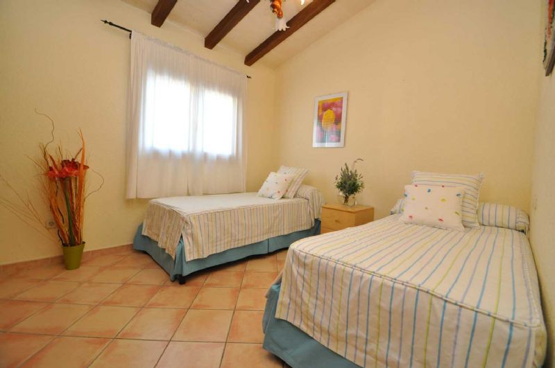 Country houses for Rent in PETRA, MAJORCA, Spain