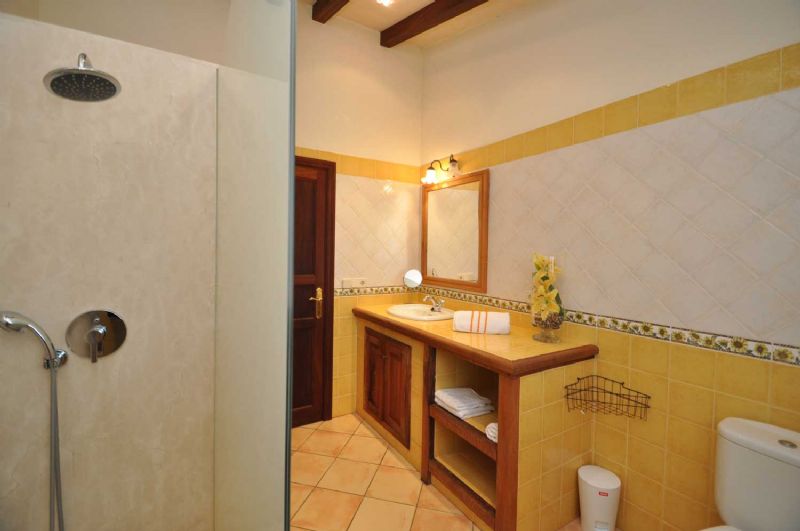 Country houses for Rent in PETRA, MAJORCA, Spain