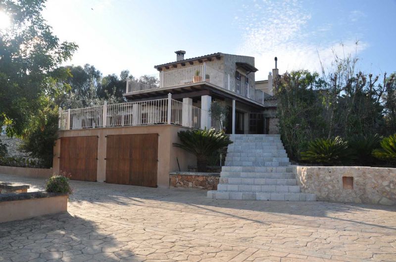 Country houses for Rent in PETRA, MAJORCA, Spain