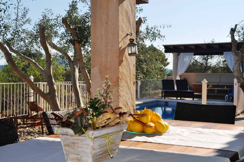 Country houses for Rent in PETRA, MAJORCA, Spain