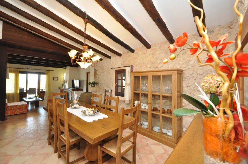 Country houses for Rent in PETRA, MAJORCA, Spain