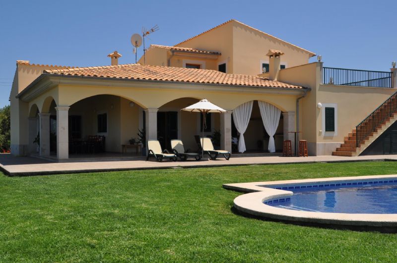 Country houses for Rent in SA POBLA, MAJORCA, Spain