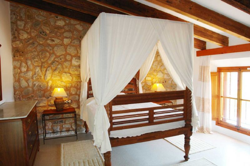 Country houses for Rent in SANT LLORENS, MAJORCA, Spain