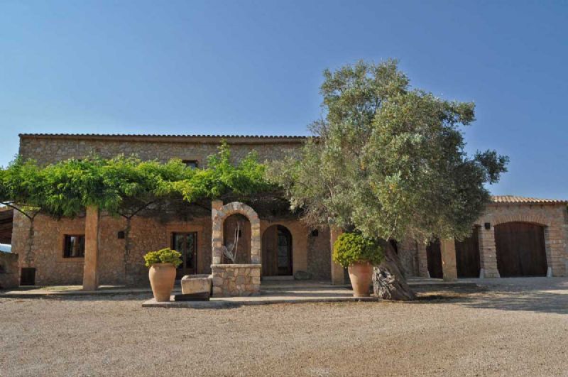 Country houses for Rent in SANT LLORENS, MAJORCA, Spain