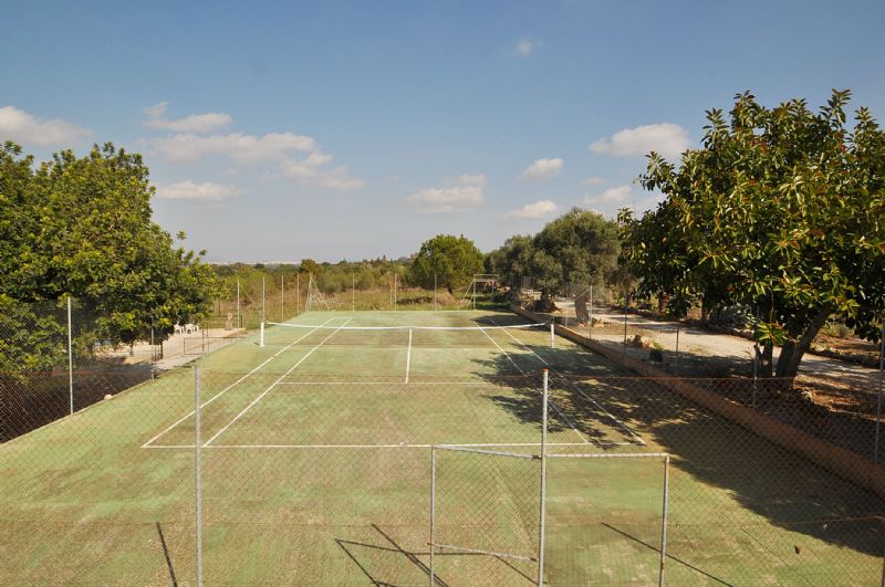 Country houses for Rent in LLUBI, MAJORCA, Spain