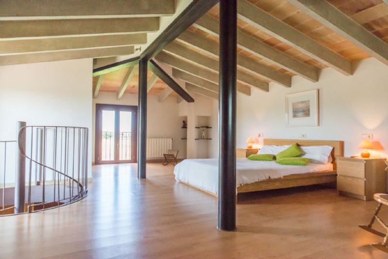 Country houses for Rent in SANTA MARGALIDA, MAJORCA, Spain