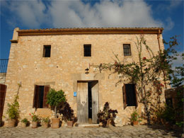 Country houses for Rent in SON SERVERA, MAJORCA, Spain