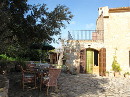 Country houses for Rent in SON SERVERA, MAJORCA, Spain