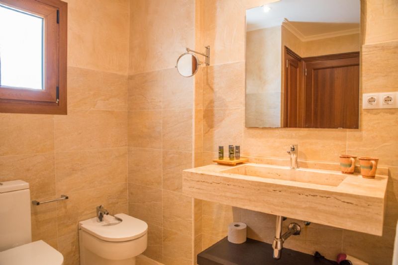 Country houses for Rent in ALCUDIA, MAJORCA, Spain