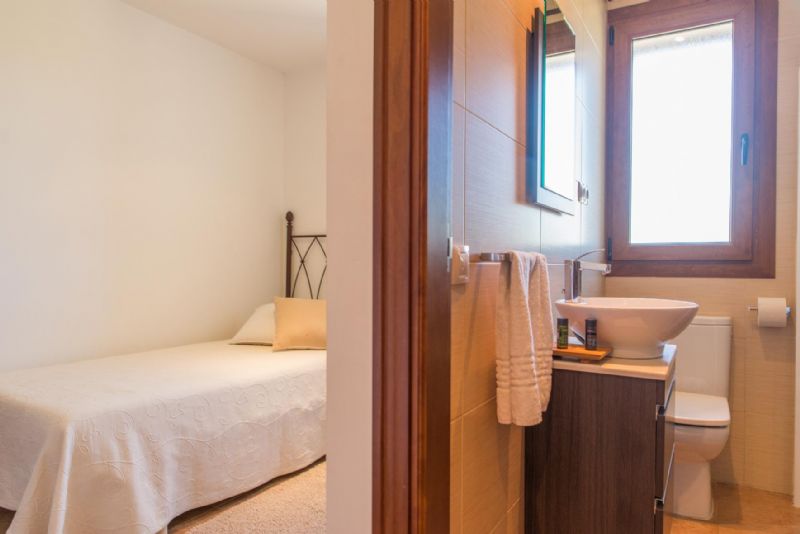 Country houses for Rent in ALCUDIA, MAJORCA, Spain