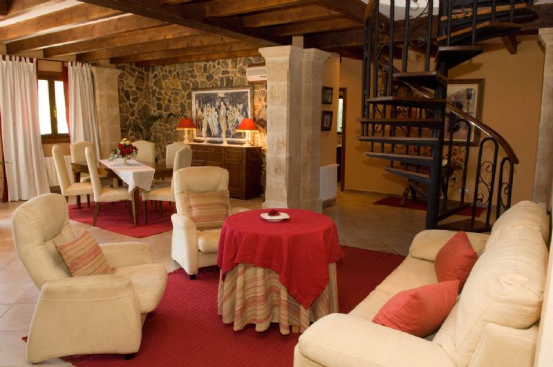 Villas for Rent in Crestatx - Son Toni, SA POBLA, MAJORCA, Spain