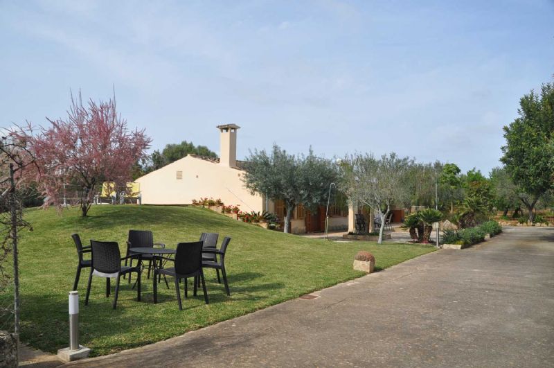 Country houses for Rent in BUGER, MAJORCA, Spain