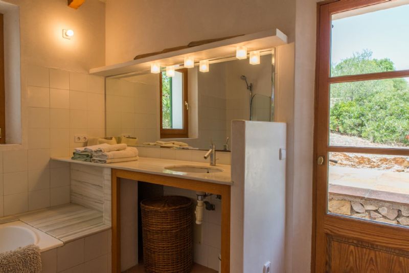 Country houses for Rent in ARTA, MAJORCA, Spain