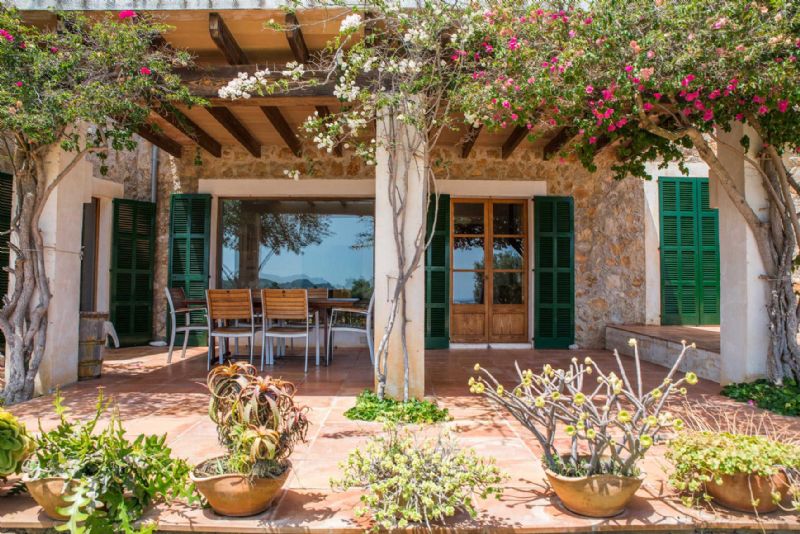 Country houses for Rent in ARTA, MAJORCA, Spain