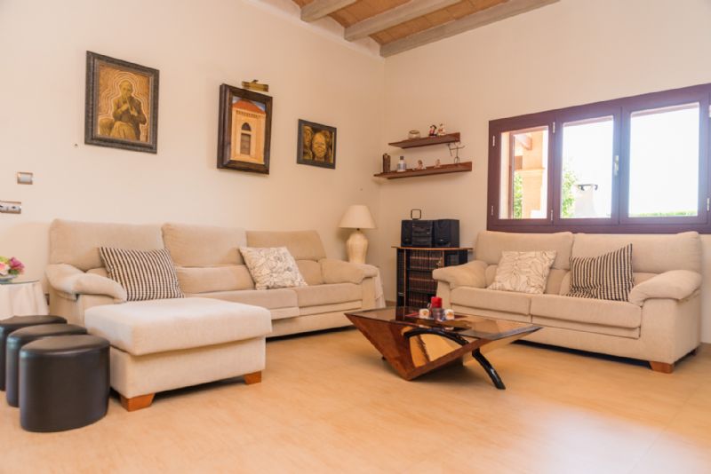 Country houses for Rent in SA POBLA, MAJORCA, Spain
