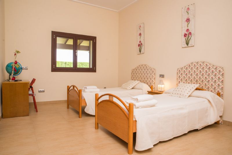 Country houses for Rent in SA POBLA, MAJORCA, Spain