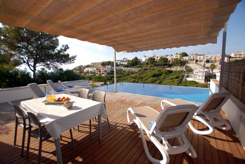 Villas for Rent in Cala Mandia, MANACOR, MAJORCA, Spain