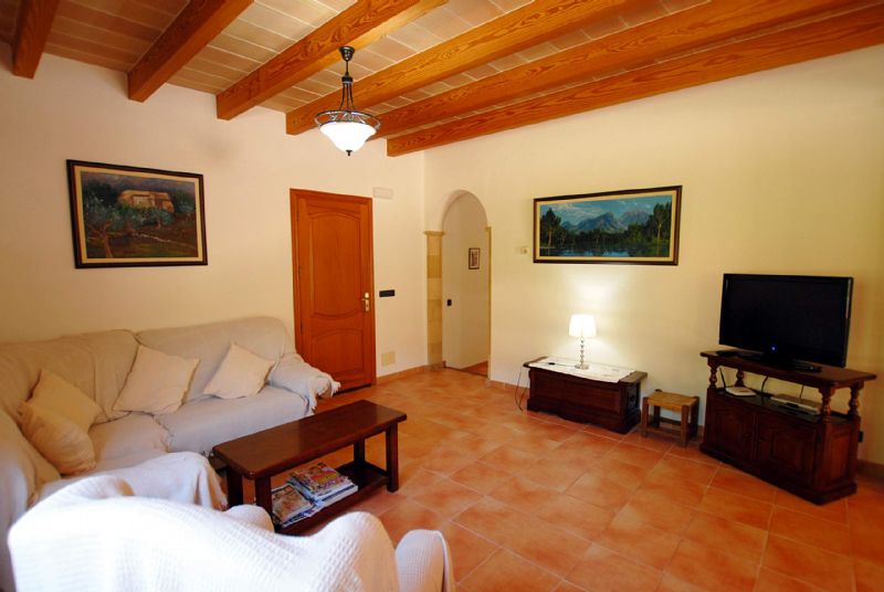 Country houses for Rent in POLLENSA, MAJORCA, Spain