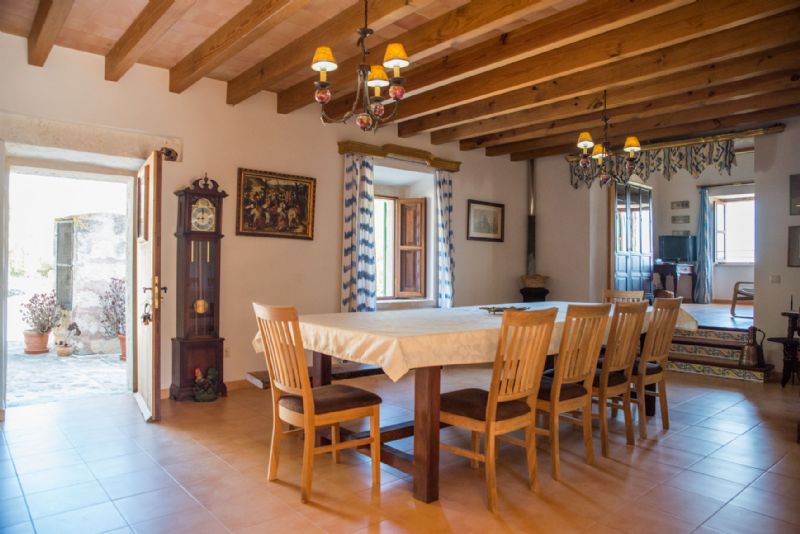 Country houses for Rent in ALCUDIA, MAJORCA, Spain