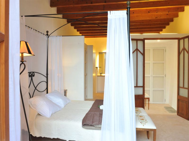 Country houses for Rent in SANT LLORENS, MAJORCA, Spain