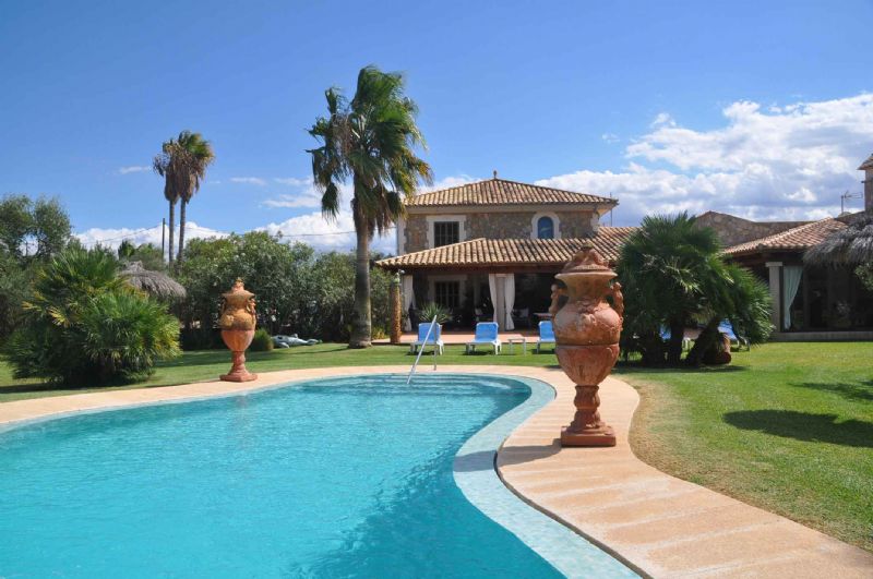Country houses for Rent in MURO, MAJORCA, Spain