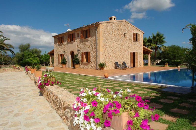 Country houses for Rent in MURO, MAJORCA, Spain