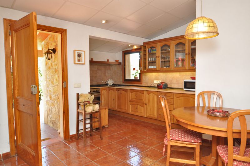 Country houses for Rent in ALCUDIA, MAJORCA, Spain