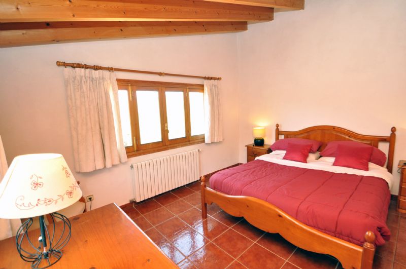 Country houses for Rent in ALCUDIA, MAJORCA, Spain