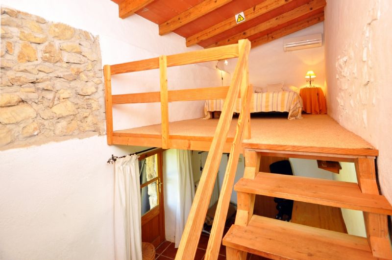 Country houses for Rent in ALCUDIA, MAJORCA, Spain